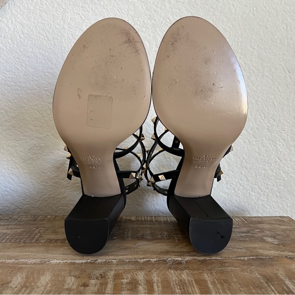 Valentino Garavani Rockstud Caged Sandals - Picture 8 of 11